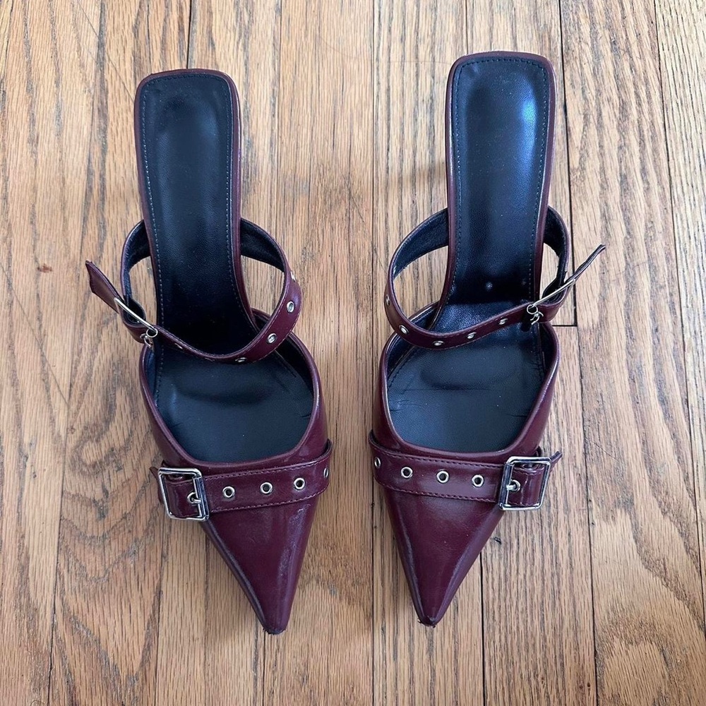 PrettyLittle Thing Women's Burgundy and Brown Courts